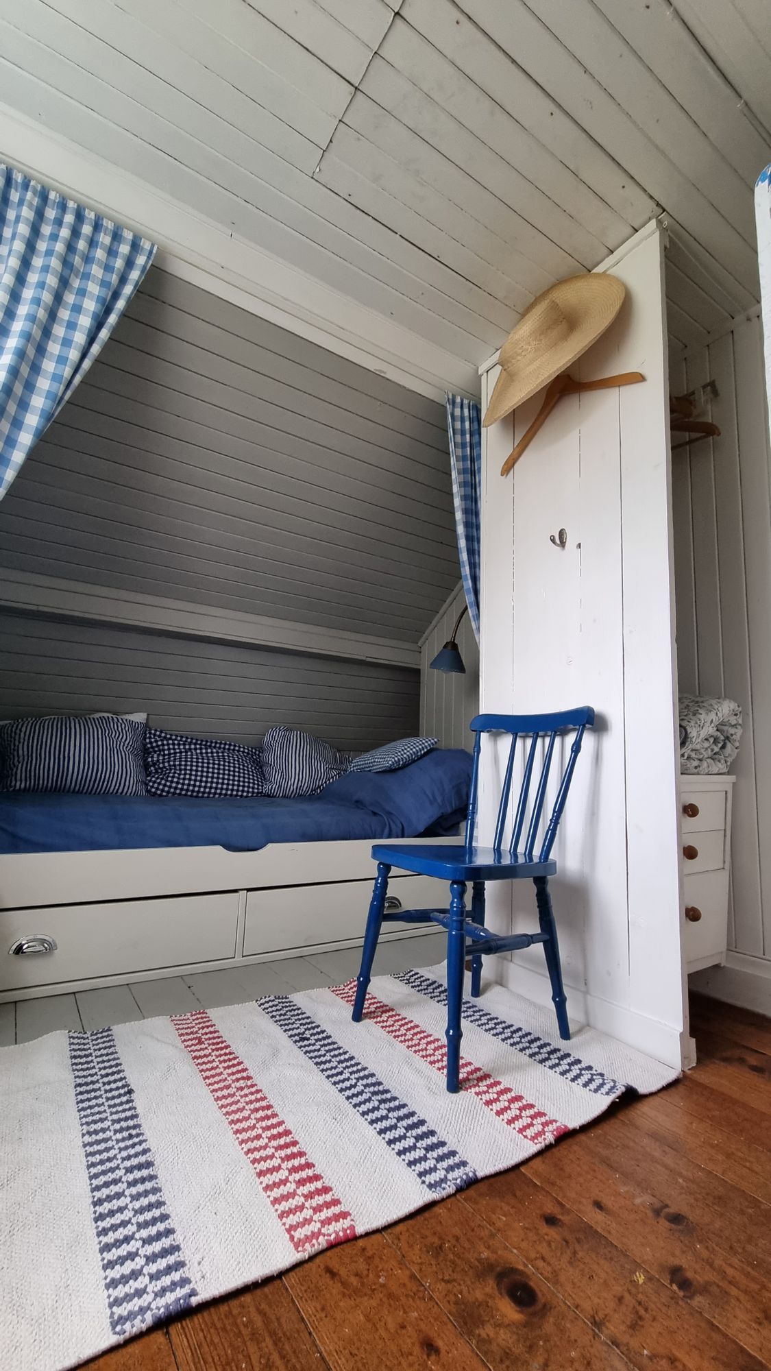 Mysig stuga med sjötomt på småländska höglandet – bild 24 av 24