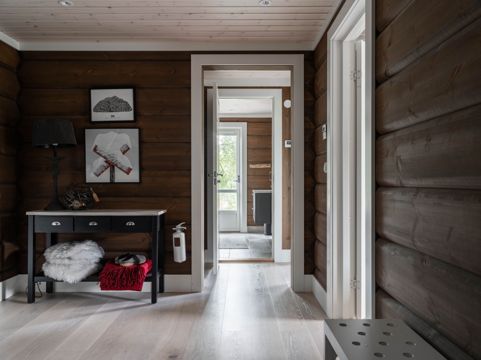 Mysig lodge med fantastiskt läge vid Sadelexpress – bild 12 av 21