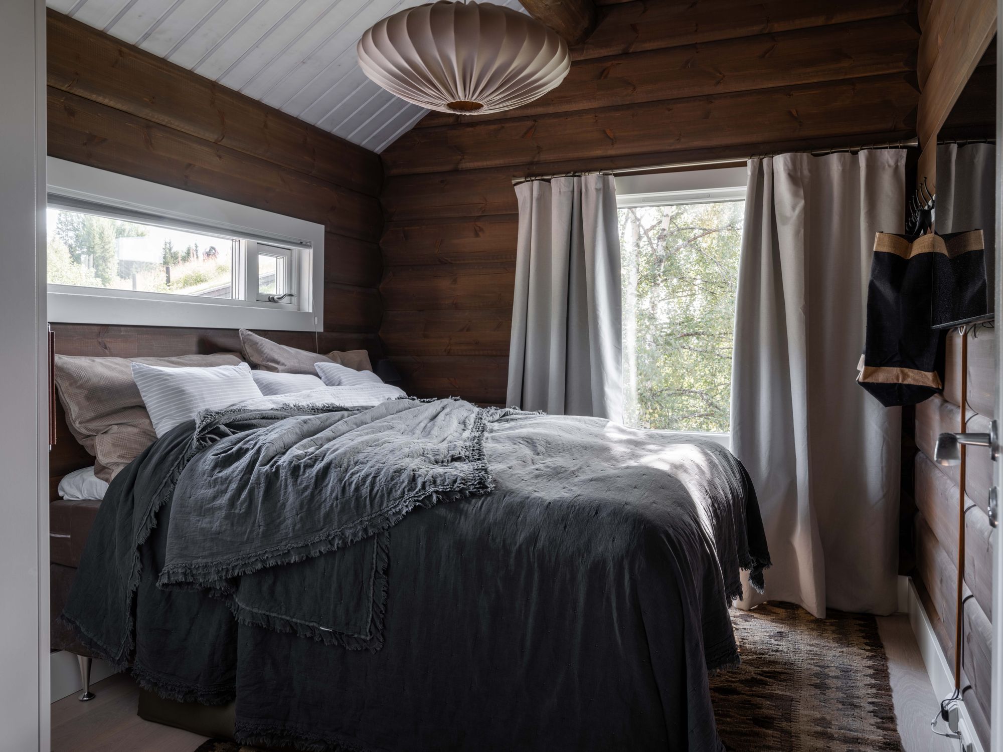 Mysig lodge med fantastiskt läge vid Sadelexpress – bild 7 av 21