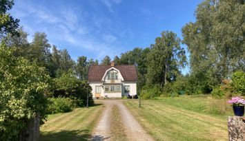 Stor villa nära Sämsjön