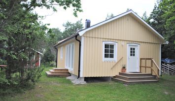 Nybyggt hus Strandnära (gula huset)