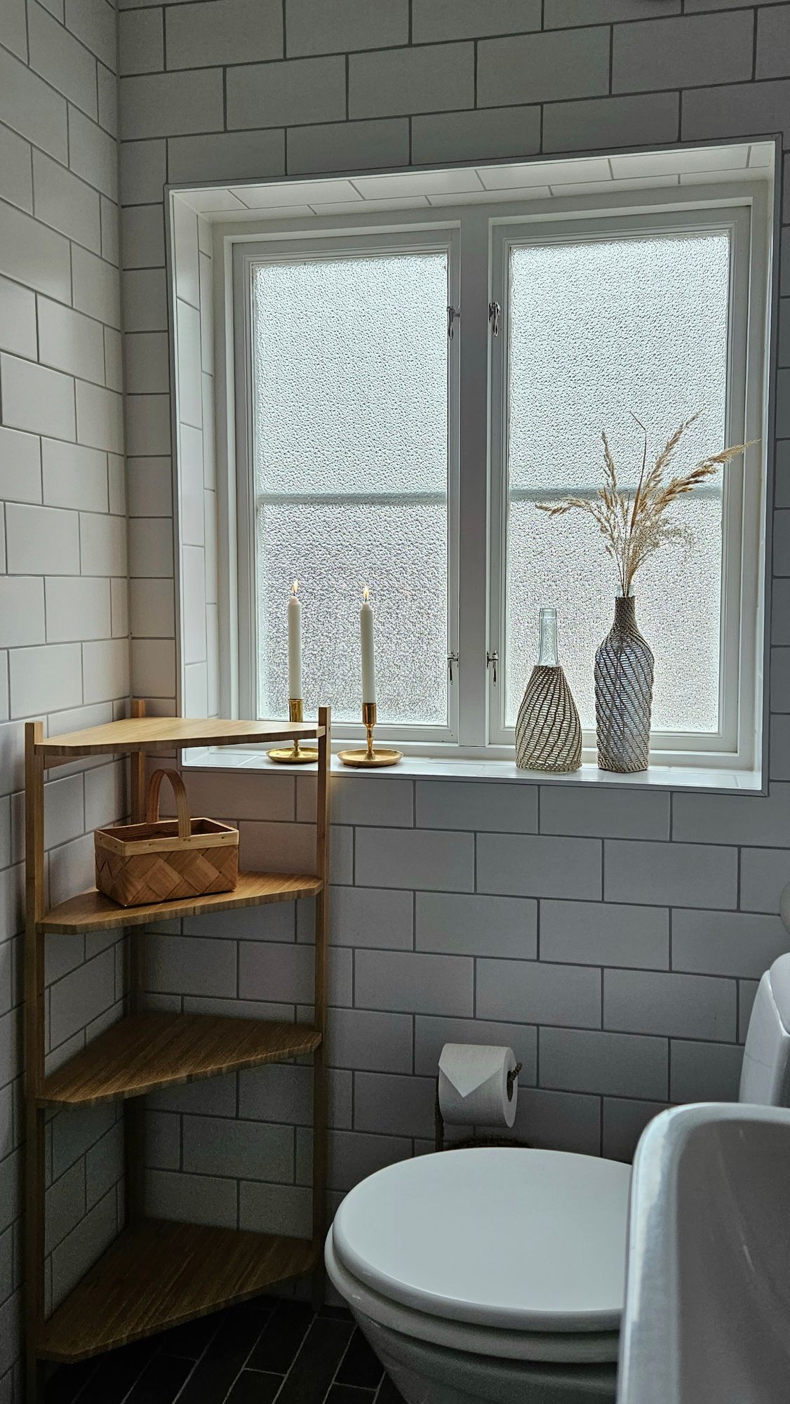 Sjöstuga vid Mälaren – brygga, roddbåt & bastu – bild 21 av 24