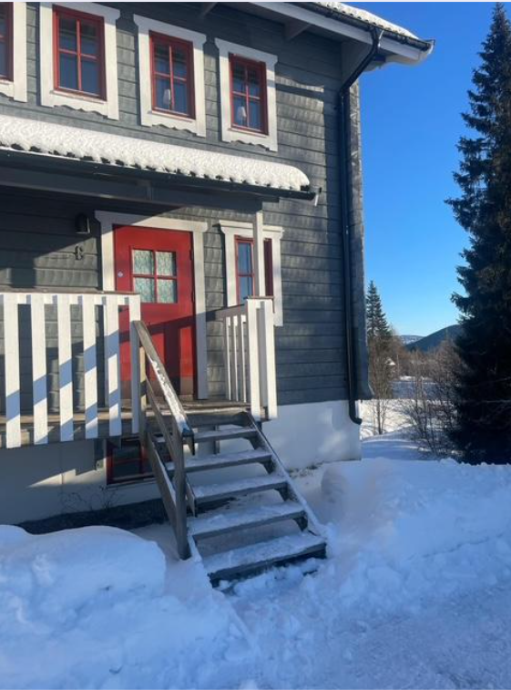 Hemtrevlig lägenhet med stugkänsla i Tegefjäll