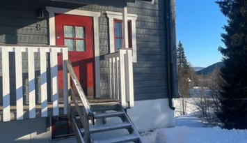 Hemtrevlig lägenhet med stugkänsla i Tegefjäll