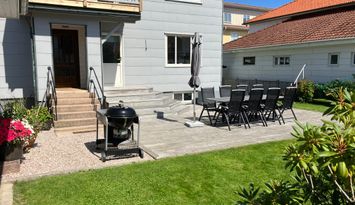 Barnvänligt centralt hus för 1-2 familjer