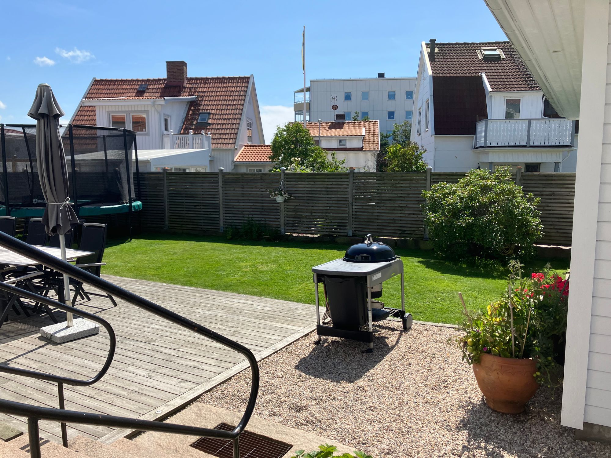 Barnvänligt centralt hus för 1-2 familjer – bild 2 av 11