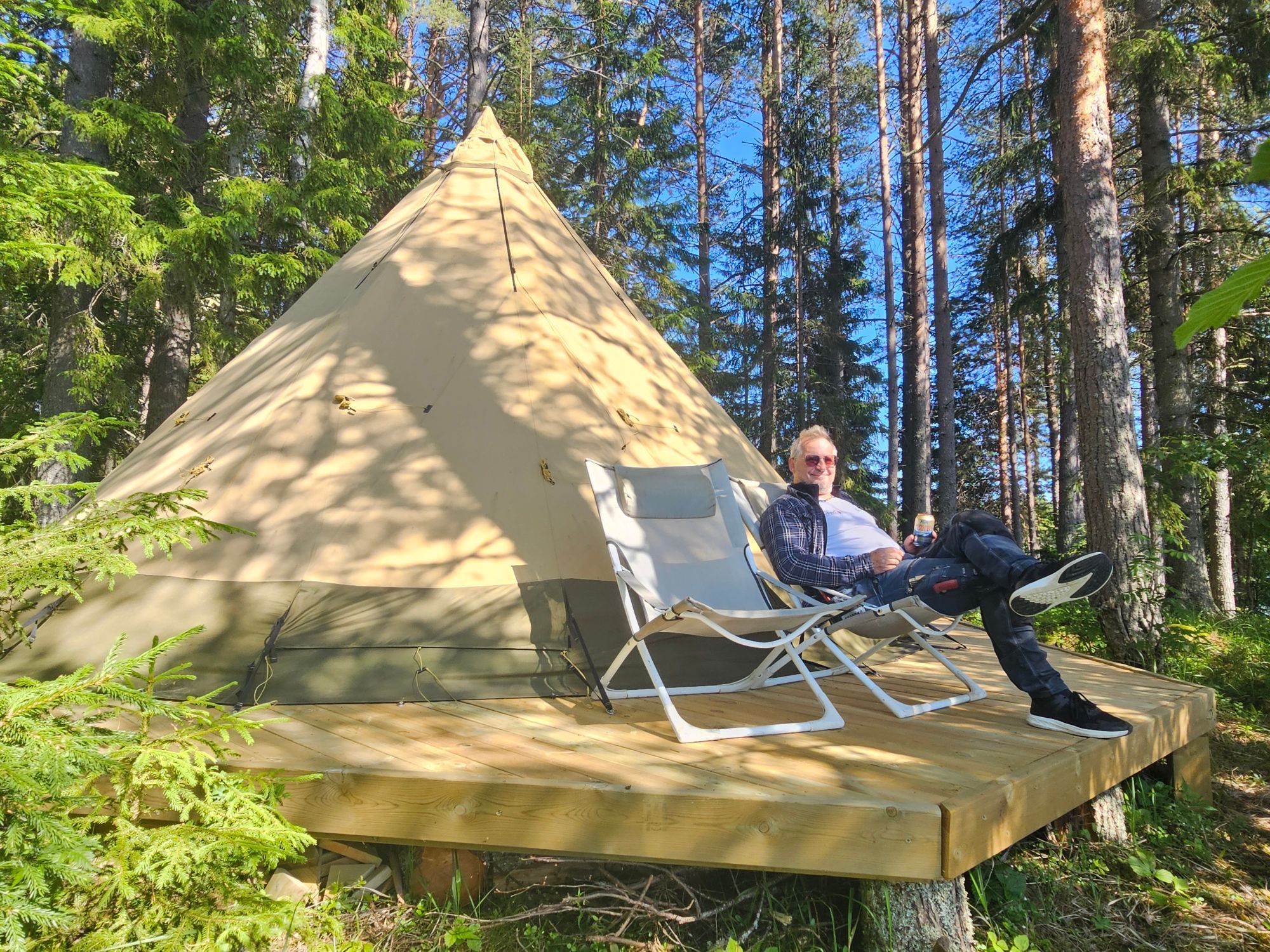 Bo i kåta på egen ö i Alsensjön – bild 7 av 14