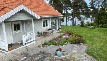 Haus mit Seelage bei Dalbystrand