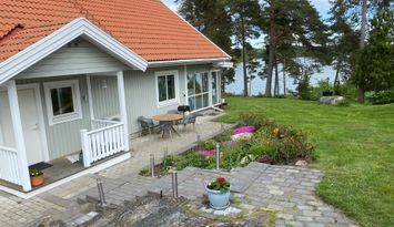 Hus med sjöläge vid Dalbystrand