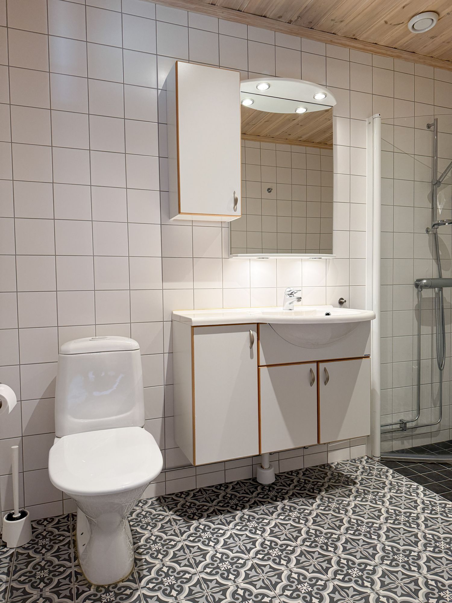 Bo i backen – stor fjällstuga i Klövsjö m. bastu – bild 15 av 24