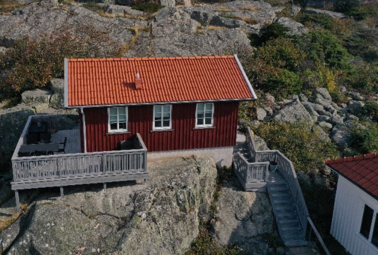 Liten stuga nära havet – bild 16 av 16