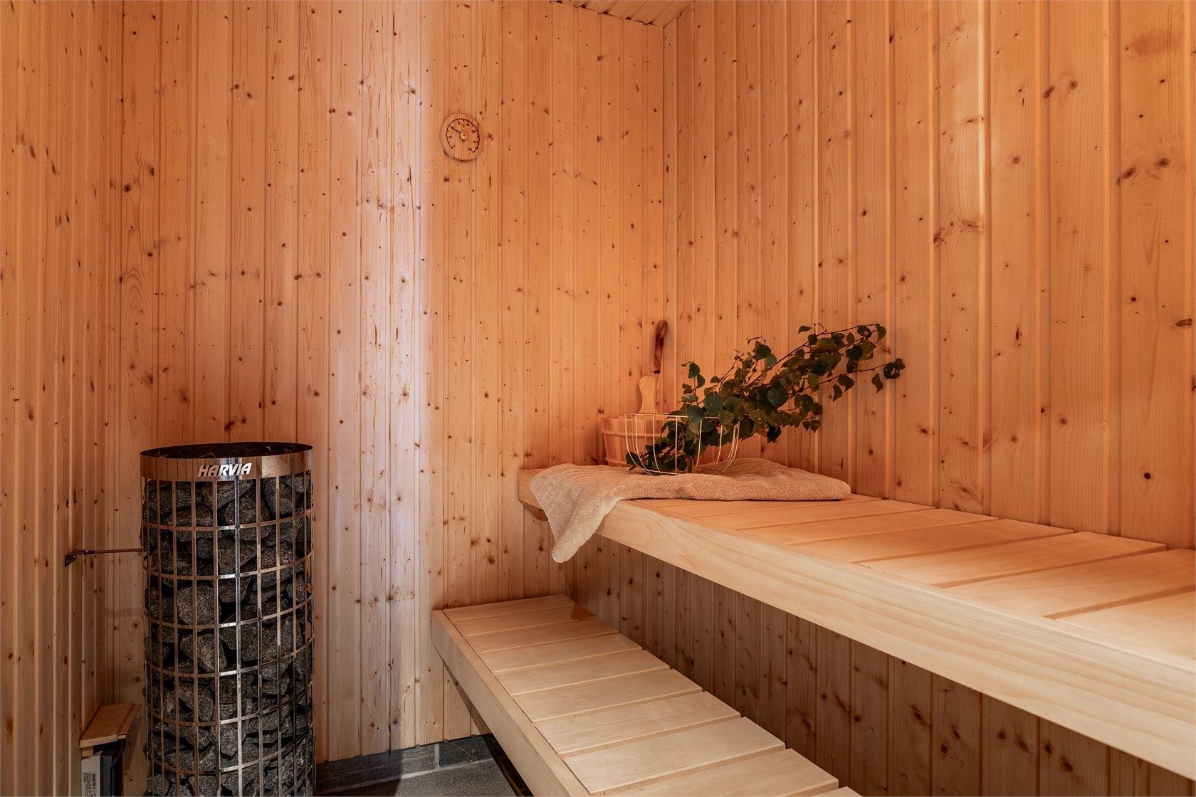 Lyxig Lodge vid golfbanan altan sydväst och bastu! – bild 7 av 24