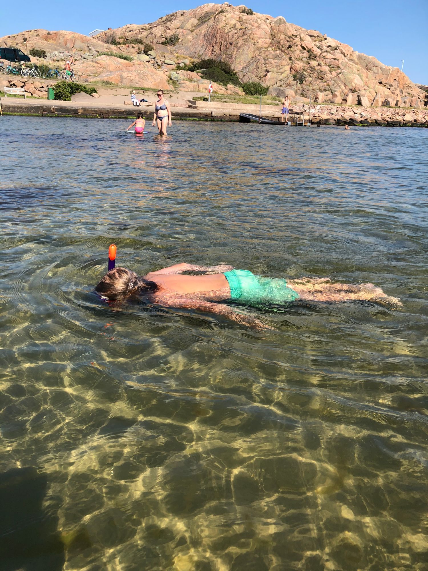 Sommaridyll i Lysekil - havet runt alla hörn – bild 3 av 24