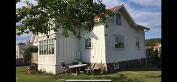 Mysigt skärgårdshus på ön Björkö nära Göteborg