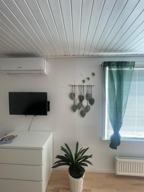 Charmigt Villa bredvid sjön Örlen – bild 9 av 19