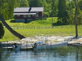 Fishing holiday House. boats with engines for rent