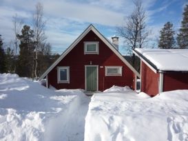 Mountain cottage by Lake Grövelsjön/Björnliden