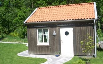 Fräsch stuga i fiskeläget Baskemölla, Österlen