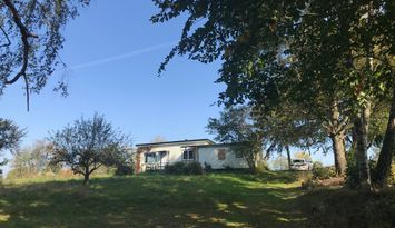 Fritidsstuga i natursköna Småland