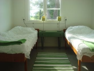 Havsnära stuga med lantligt läge. – bild 7 av 24