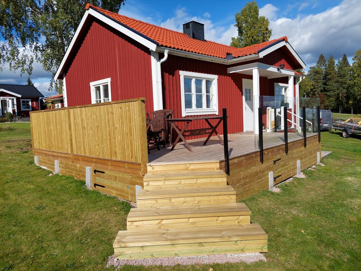 Mysig stuga med fantastisk utsikt över Orsasjön