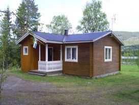 Cottage by the water