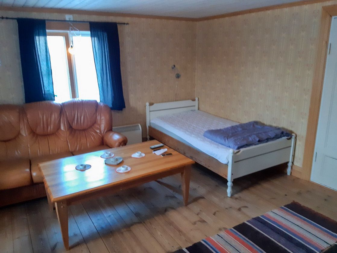 Stuga vid älven nära Järvsö – bild 10 av 21