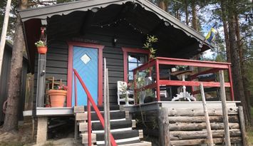 Mindre 2-bädds stuga