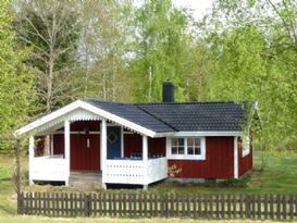 Cozy cottage by the lake Bolmen