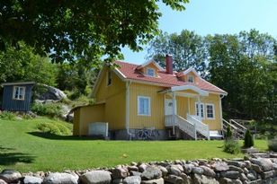 Gemütliches Haus nahe dem Wald und Meer