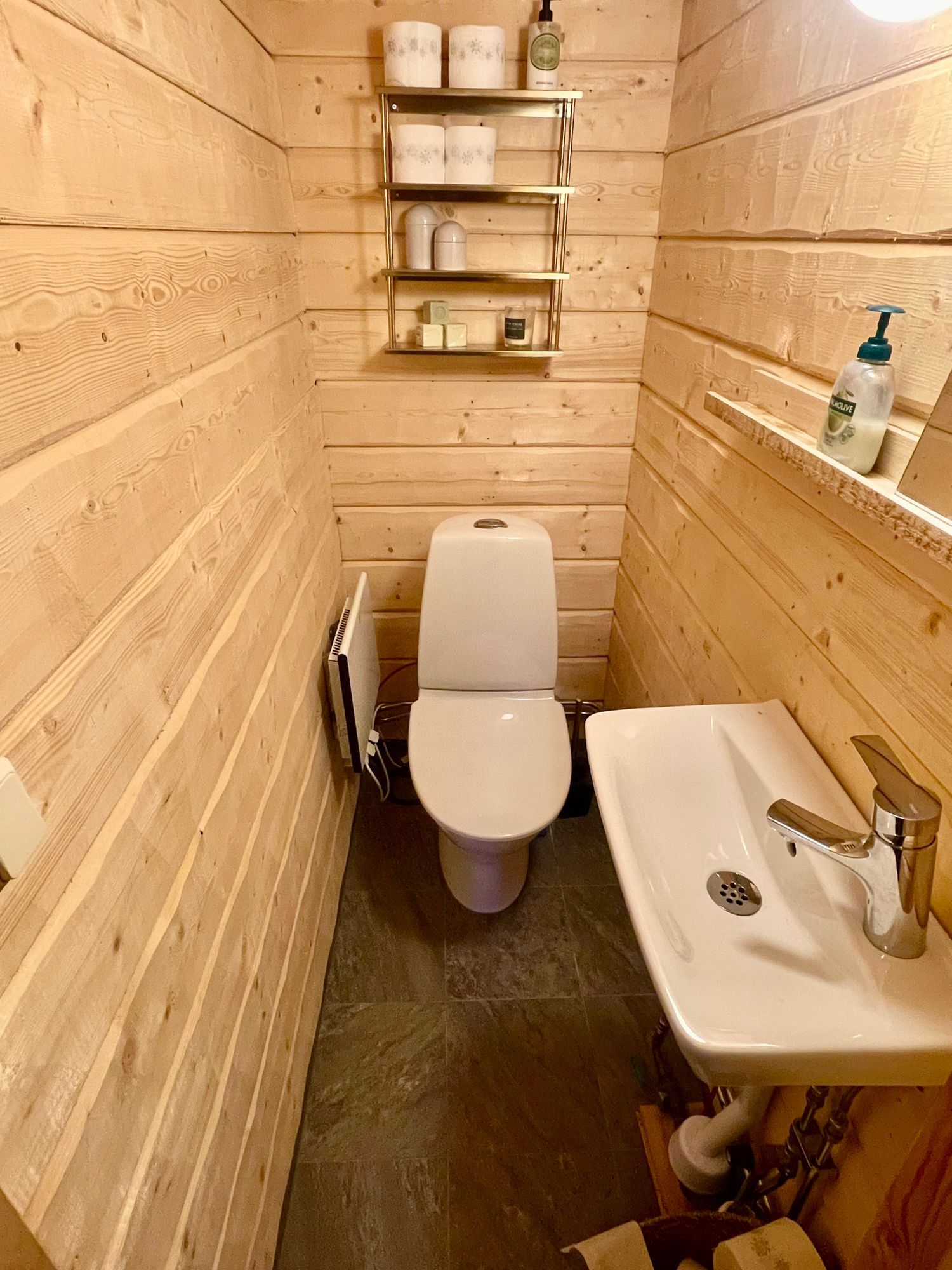 Genuin fjällstuga med bästa läget. – bild 15 av 21
