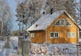 Vackert sjöläge - egen park, strand, brygga & båt – bild 19 av 19