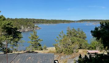 Stuga med havsutsikt på Utö i Stockholms Skärgård