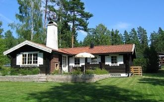 SOMMARSTUGA 100M FRÅN VÄTTERN