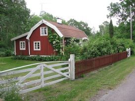 Charming 18th century scenic cottage