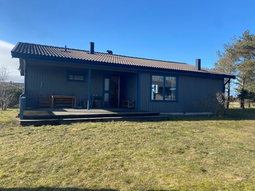 Havsnära stuga med stor tomt. – bild 6 av 12