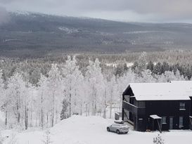 Toppenläge i Stöten