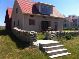 Fårö Kalksteinhaus auf dem Land