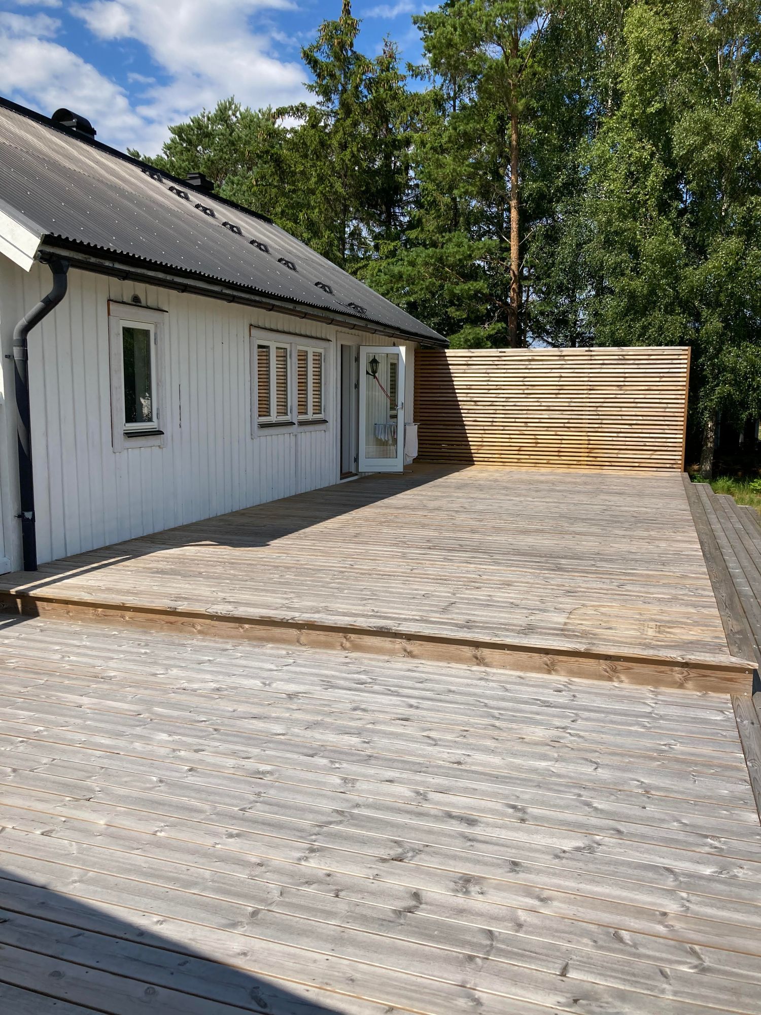 Nyrenoverad stuga med havsutsikt Kesnäs Udde – bild 2 av 24