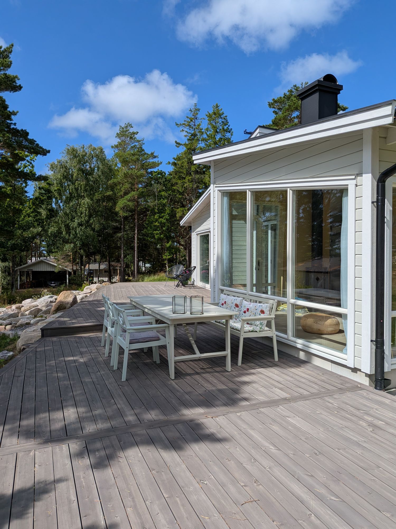 Arkitektritad stuga med havsutsikt nära Grebbestad – bild 7 av 24