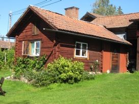 COTTAGE WITH BEACH AT THE LAKE SILJAN