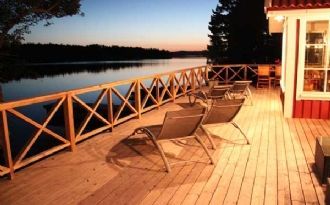 Paradis Tjust skärgård 5 meter till hav El-bil