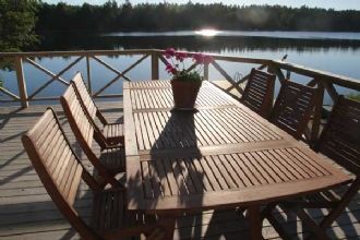 Paradis Tjust skärgård 5 meter till hav El-bil – bild 2 av 16