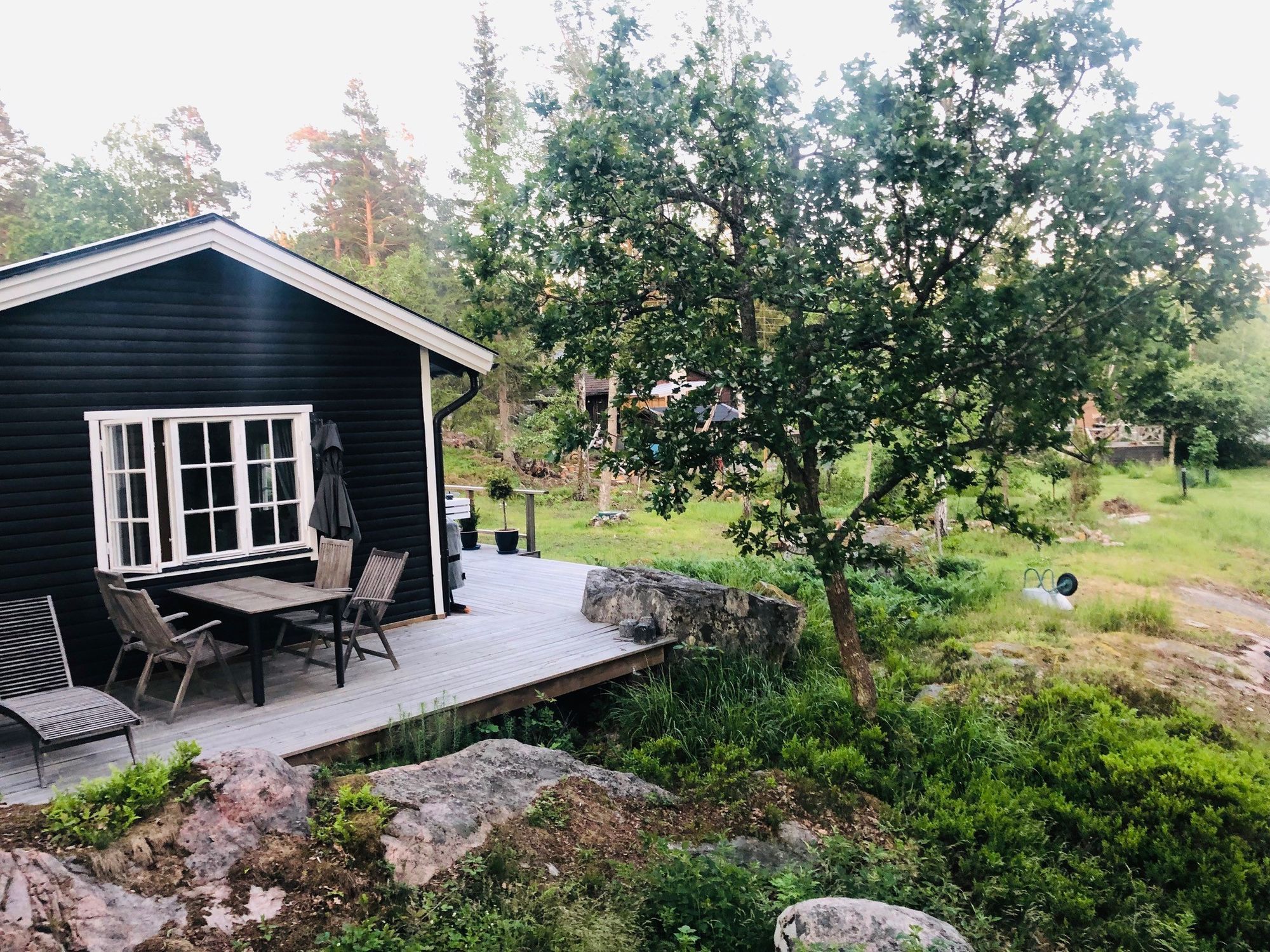 Lngst ut p Vrmd i Stockholms Skrgrd ligger Djur. Hyr i Skrgrden p underbara Djur! Vrmd NV. Hosted by 1 single bed,1 small double bed Hyr i Skrgrden p underbara Djur! - Houses for - Airbnb