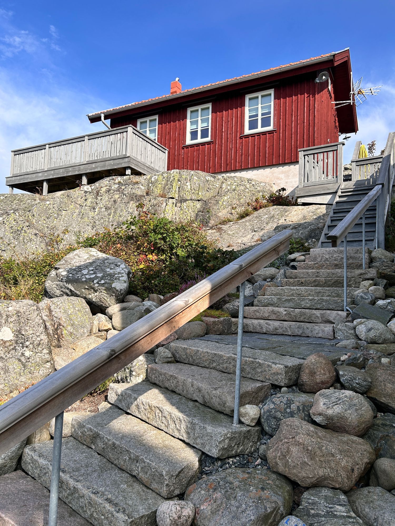 Liten stuga nära havet – bild 12 av 16