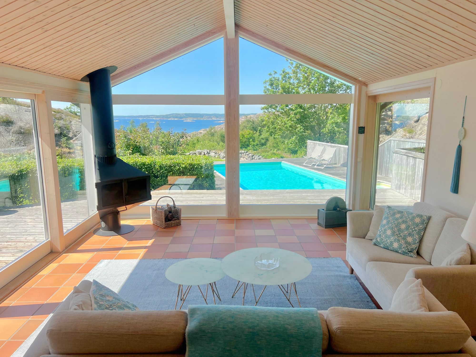 Villa med pool, bastu och havsutsikt | SE09124 – bild 2 av 24
