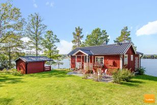Fira in våren här! Magiskt sjöläge. Enskilt.