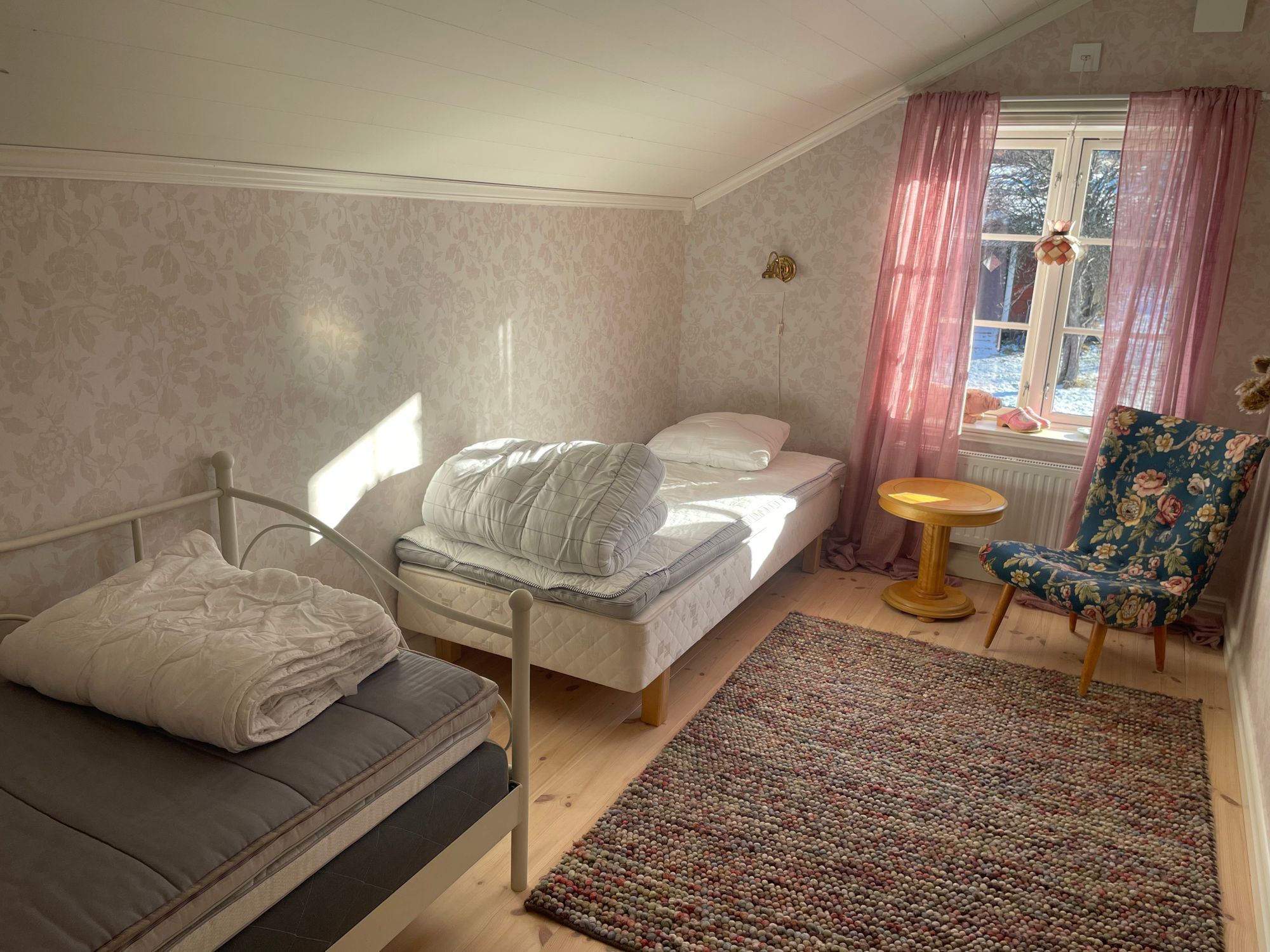 Nyrenoverad Villa/Fritidshus m utsikt över Siljan! – bild 21 av 23
