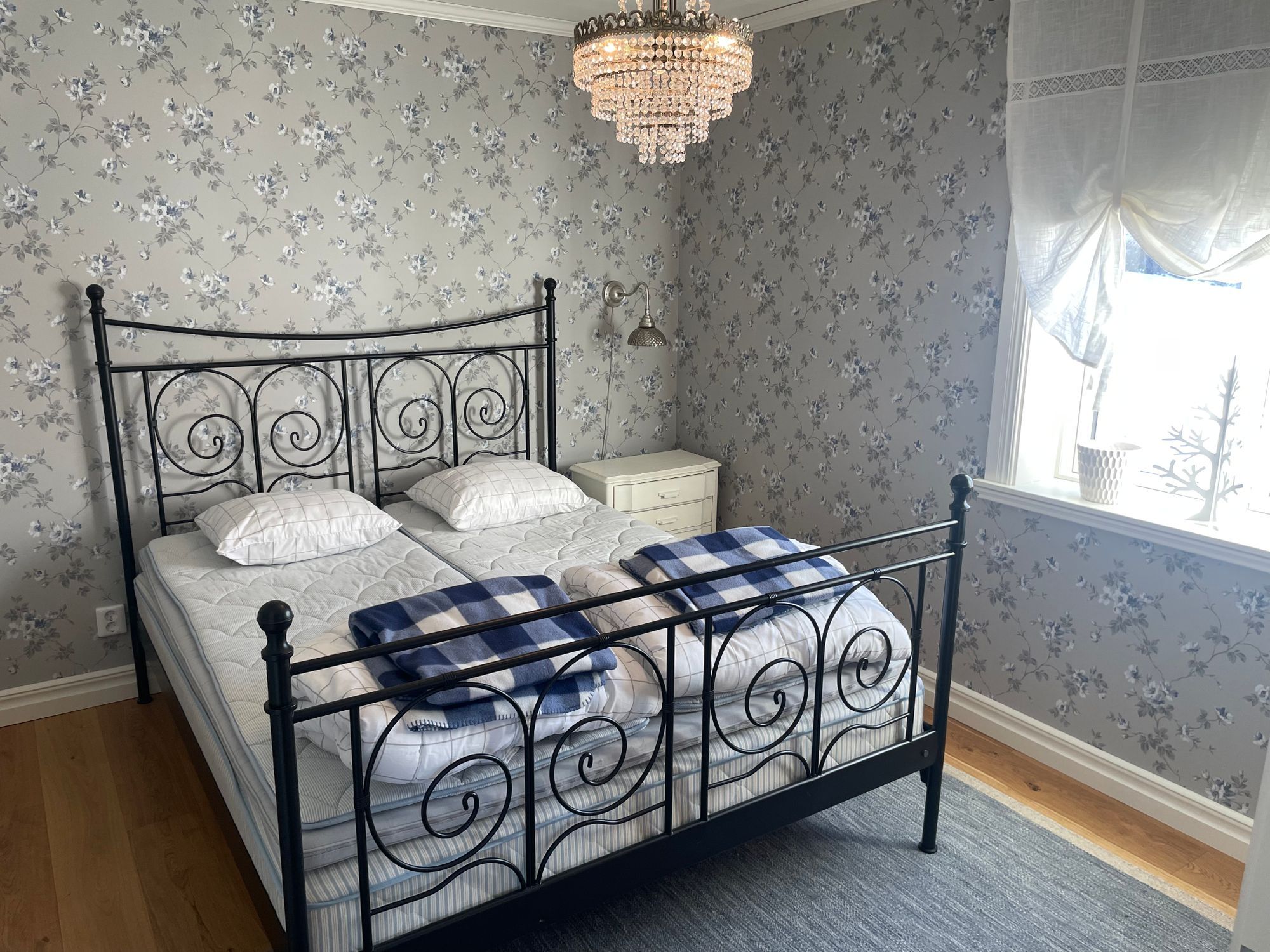 Nyrenoverad Villa/Fritidshus m utsikt över Siljan! – bild 11 av 23