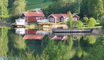 ”Skeppsklockan” modern stuga vid havet